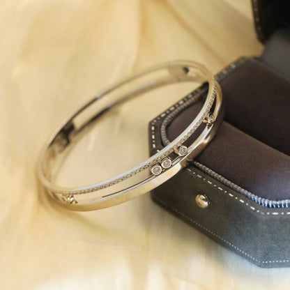 [Blue Tears Jewelry]Move Romane Diamond Bangle Bracelet
