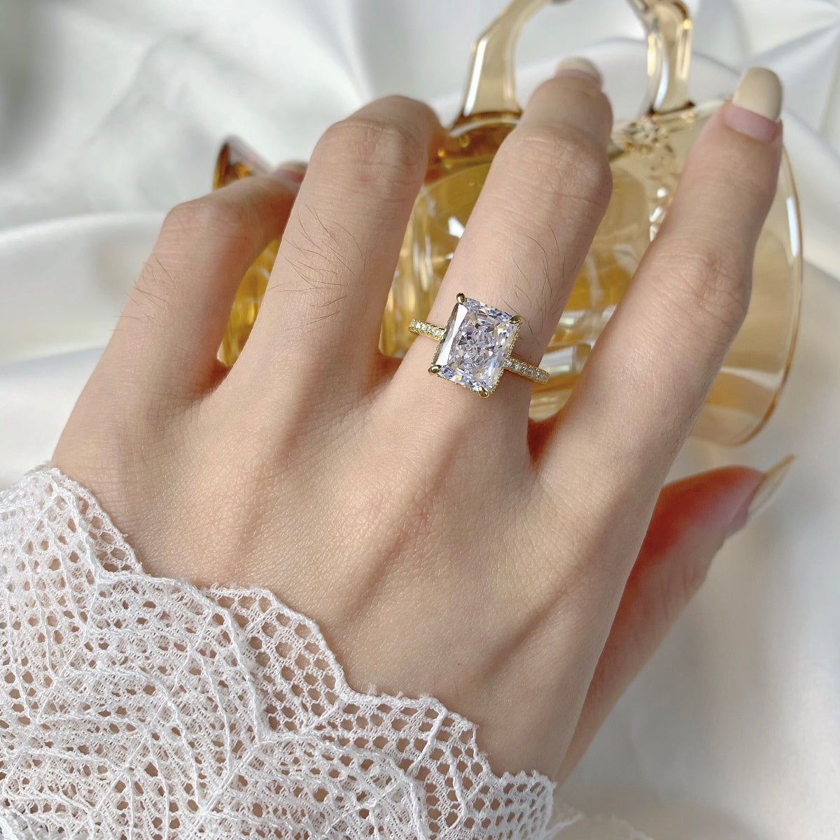 [Nova Jewelry]4.0 Carat Luxurious Engagement Ring
