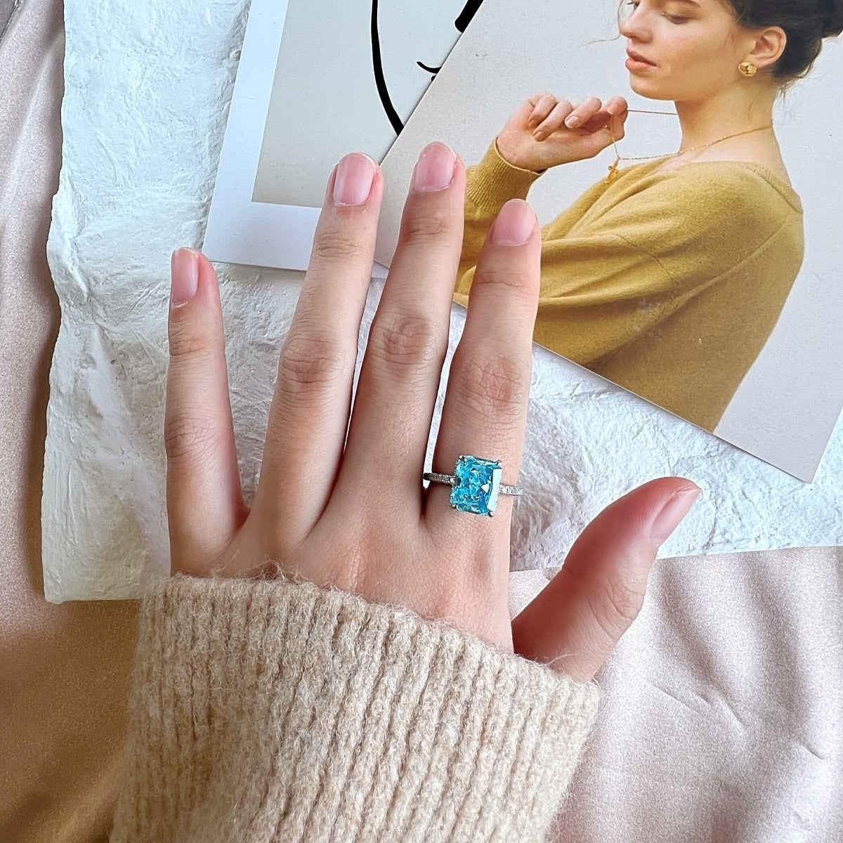 [Nova Jewelry]4.0 Carat Luxurious Engagement Ring