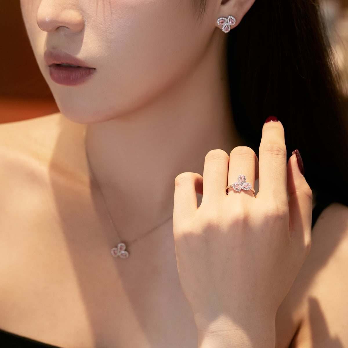 [Nova Jewelry]Ornate Flower Shape Pear Cut Lover Earrings