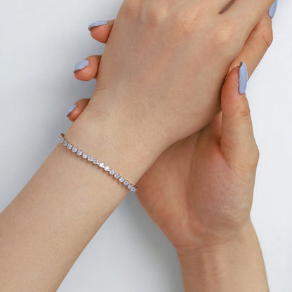 [Nova Jewelry]Ornate  Sparkling Round Cut Daily Bracelet