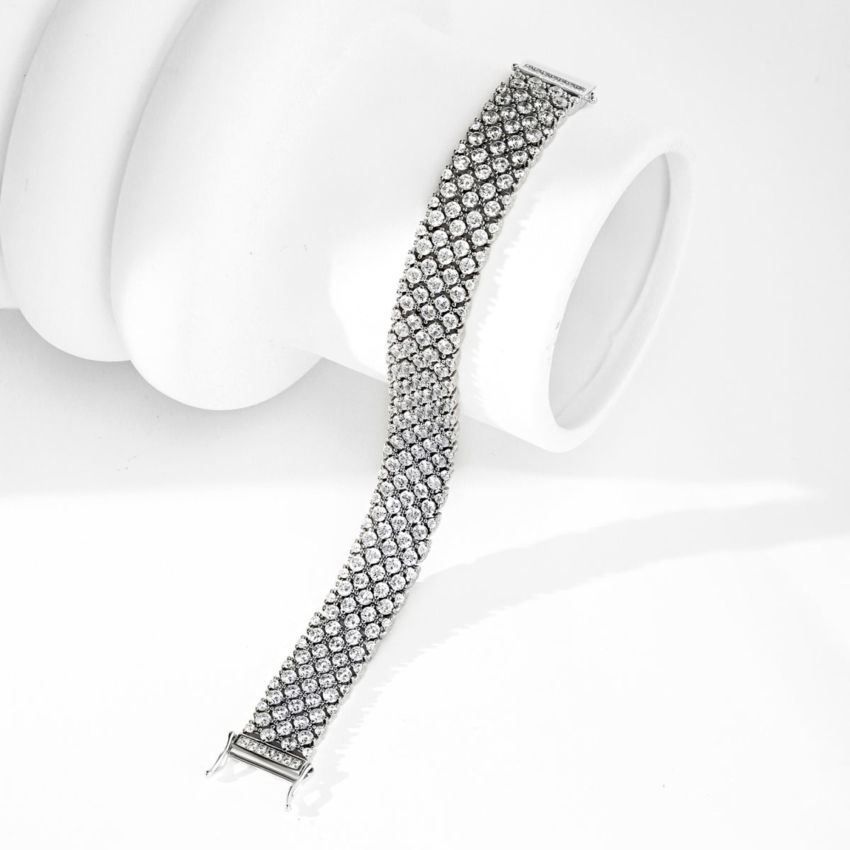 [Nova Jewelry]Ornate Elegant Round Cut Party Bracelet