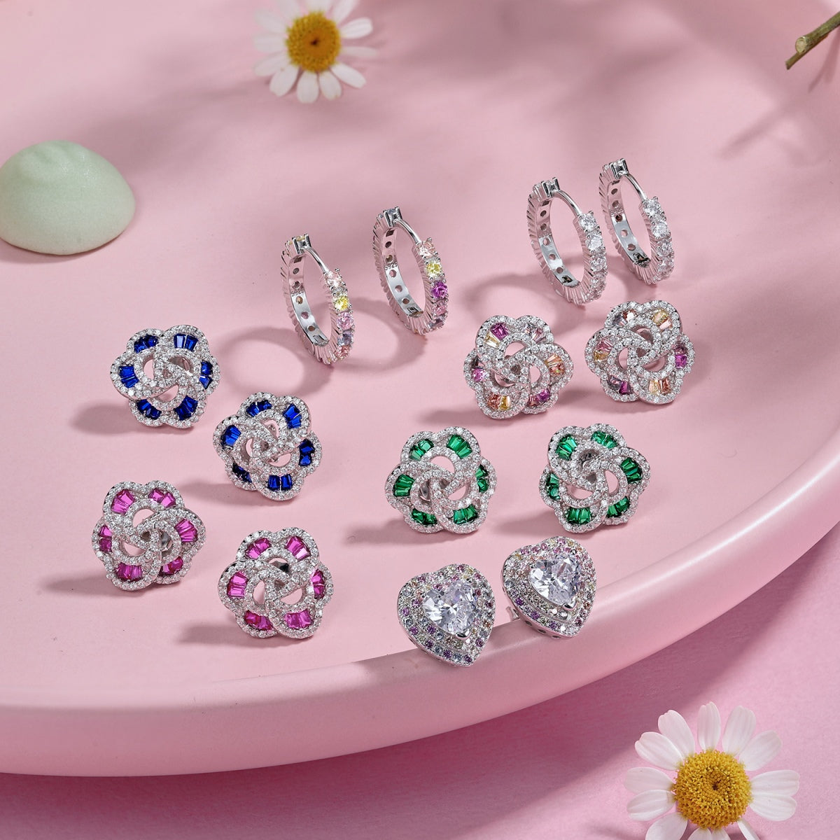 [Nova Jewelry]Exquisite Flower Shape Daily Earrings
