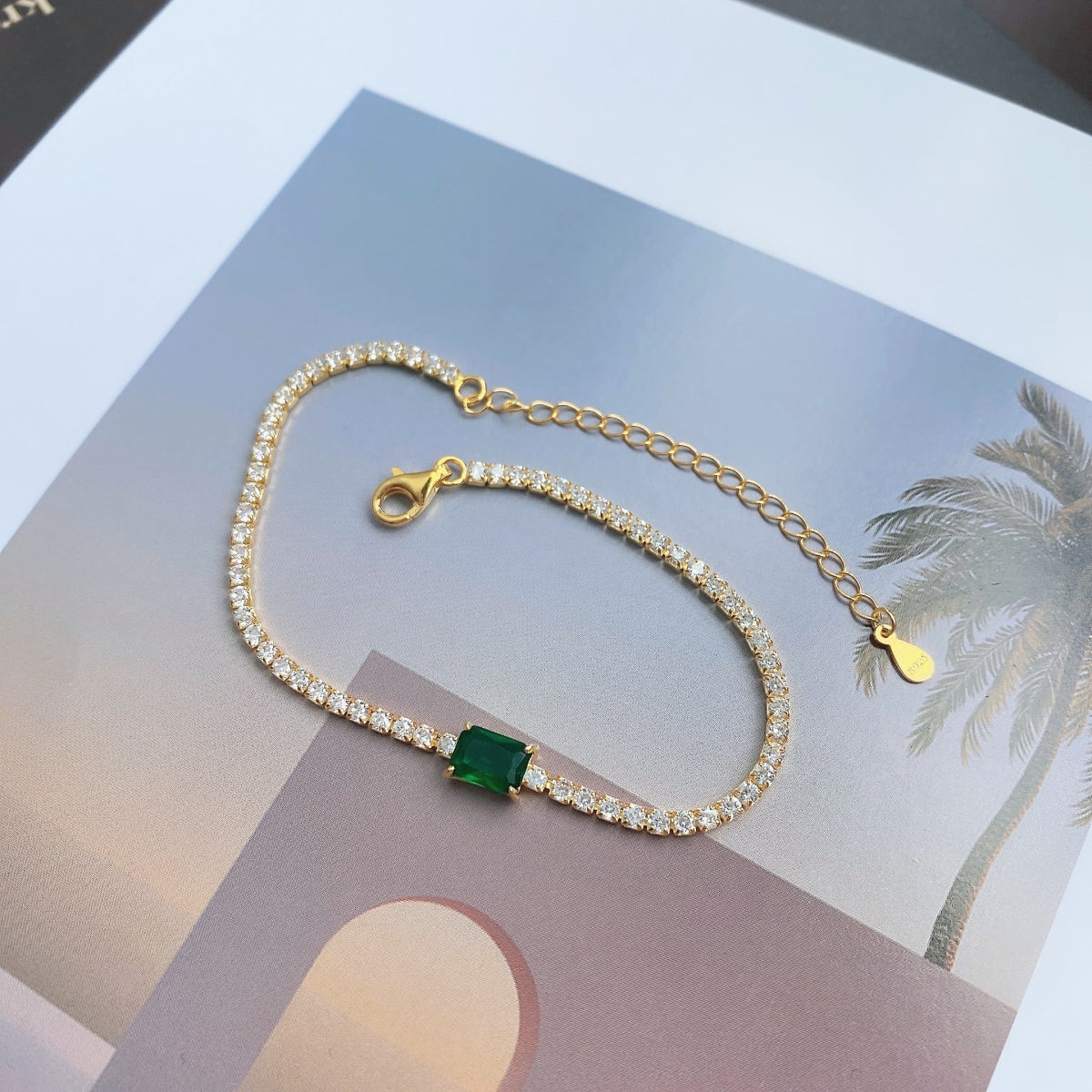 [Nova Jewelry]1.0 Carat Unique Emerald Cut Banquet Bracelet