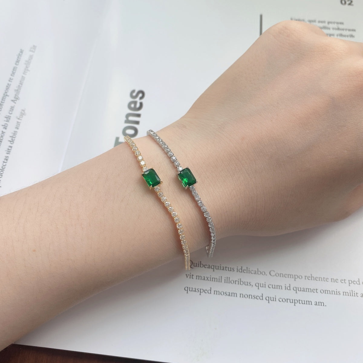 [Nova Jewelry]1.0 Carat Unique Emerald Cut Banquet Bracelet