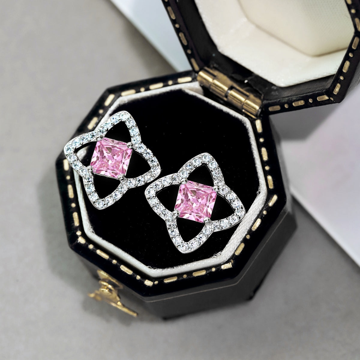 [Nova Jewelry]Elegant Star Shape Princess Cut Daily Earrings