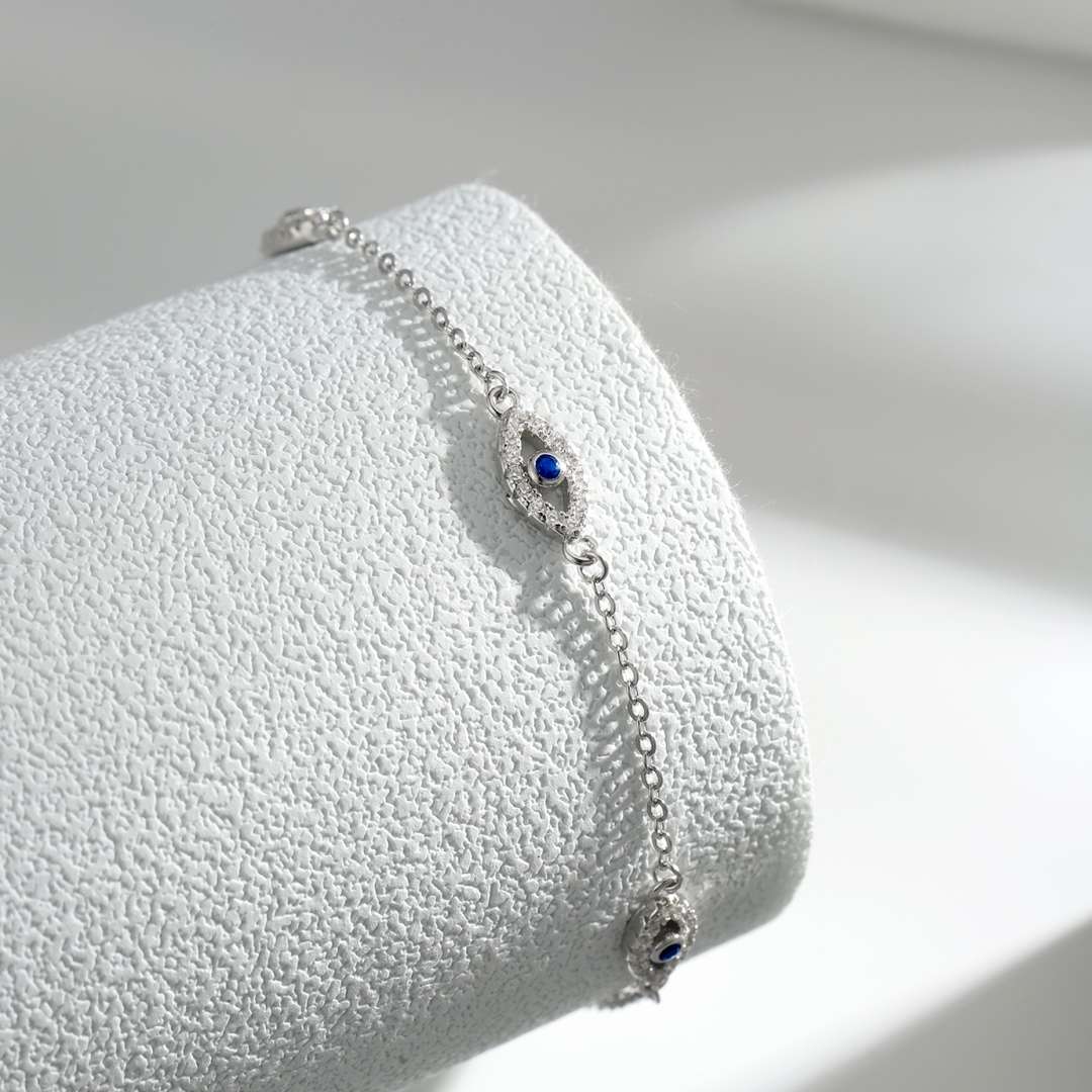 [Nova Jewelry]Evil Eye Shape Pendent Necklace