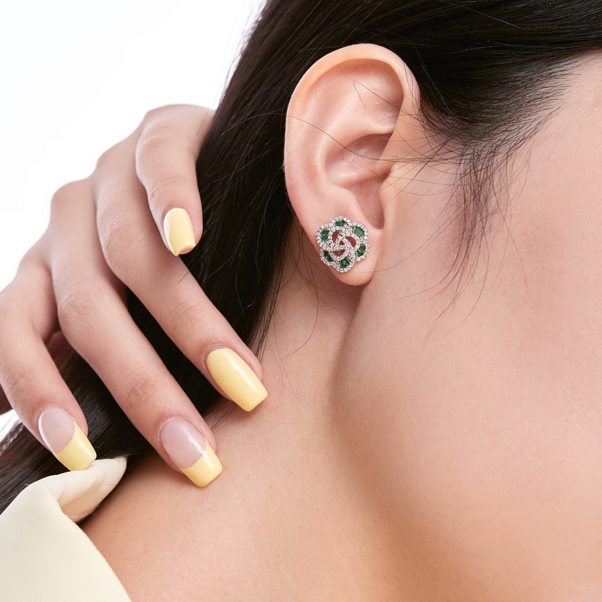 [Nova Jewelry]Exquisite Flower Shape Daily Earrings