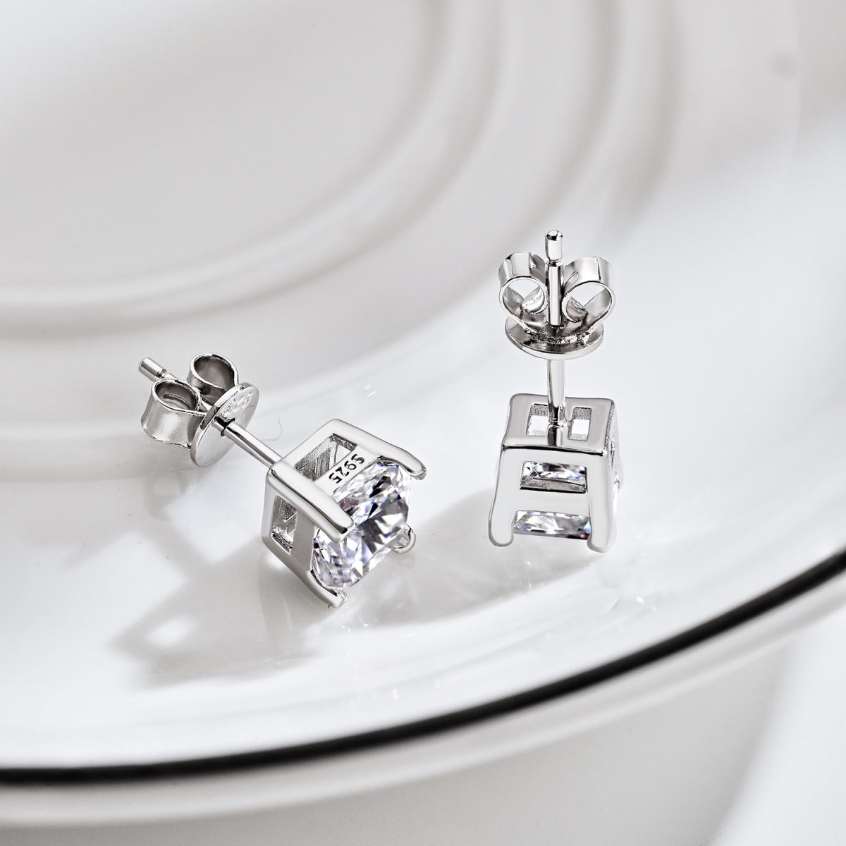 [Nova Jewelry]1.0 Carat Radiant Princess Cut Wedding Earrings