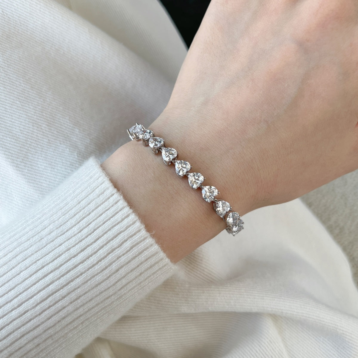 [Nova Jewelry]0.75 Carat Elegant Romantic Heart Shape Lover Bracelet
