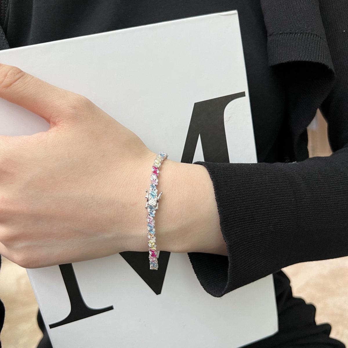 [Nova Jewelry]Ornate Sparkling Multi Cut Party Bracelet