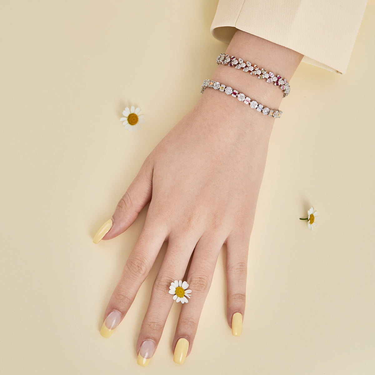 [Nova Jewelry]Dazzling Radiant Multi Cut Daily Bracelet