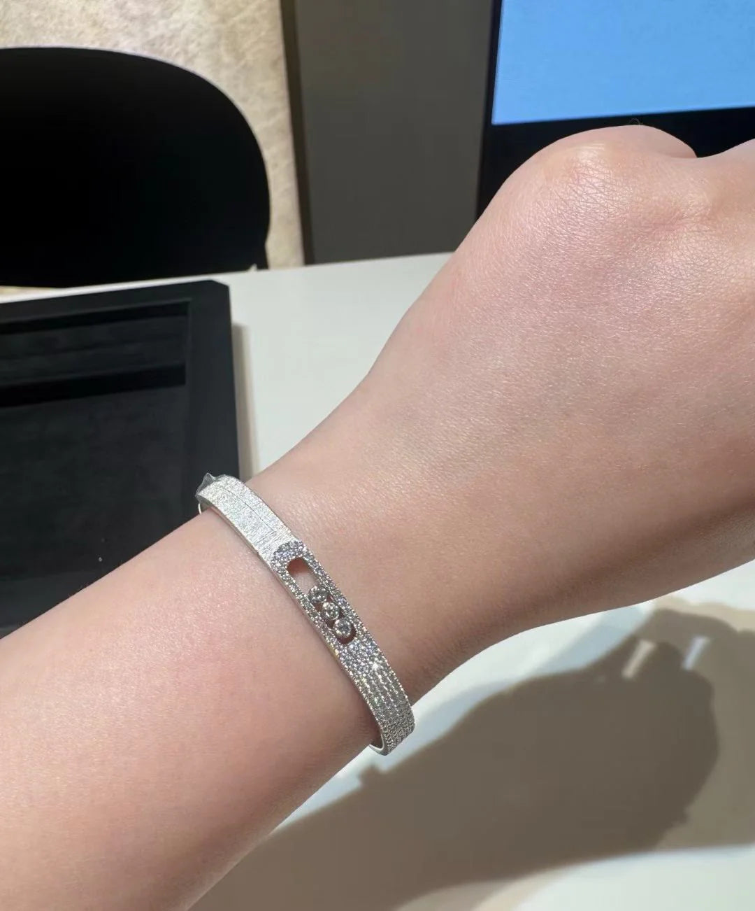 [BLAUE TRÄNEN]LIEBESARMBAND 6,1 MM 4 DIAMANTEN 