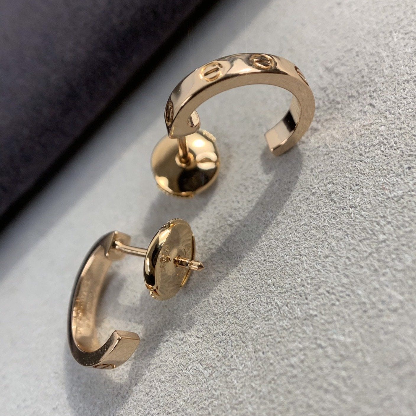 [BLAUE TRÄNEN]LIEBE OHRRINGE 2,65MM ROTGOLD 