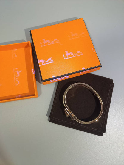 [BLAUE TRÄNEN]H ORANGE ARMBAND 
