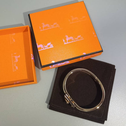 [BLAUE TRÄNEN]H ROTES ARMBAND 