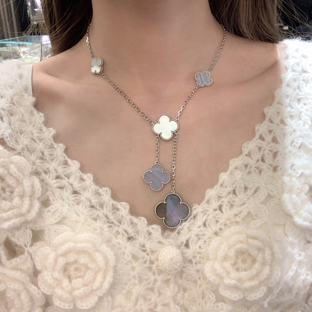 [BLAUE TRÄNEN]CLOVER MOP CHALCEDON HALSKETTE SILBER 6 MOTIV 