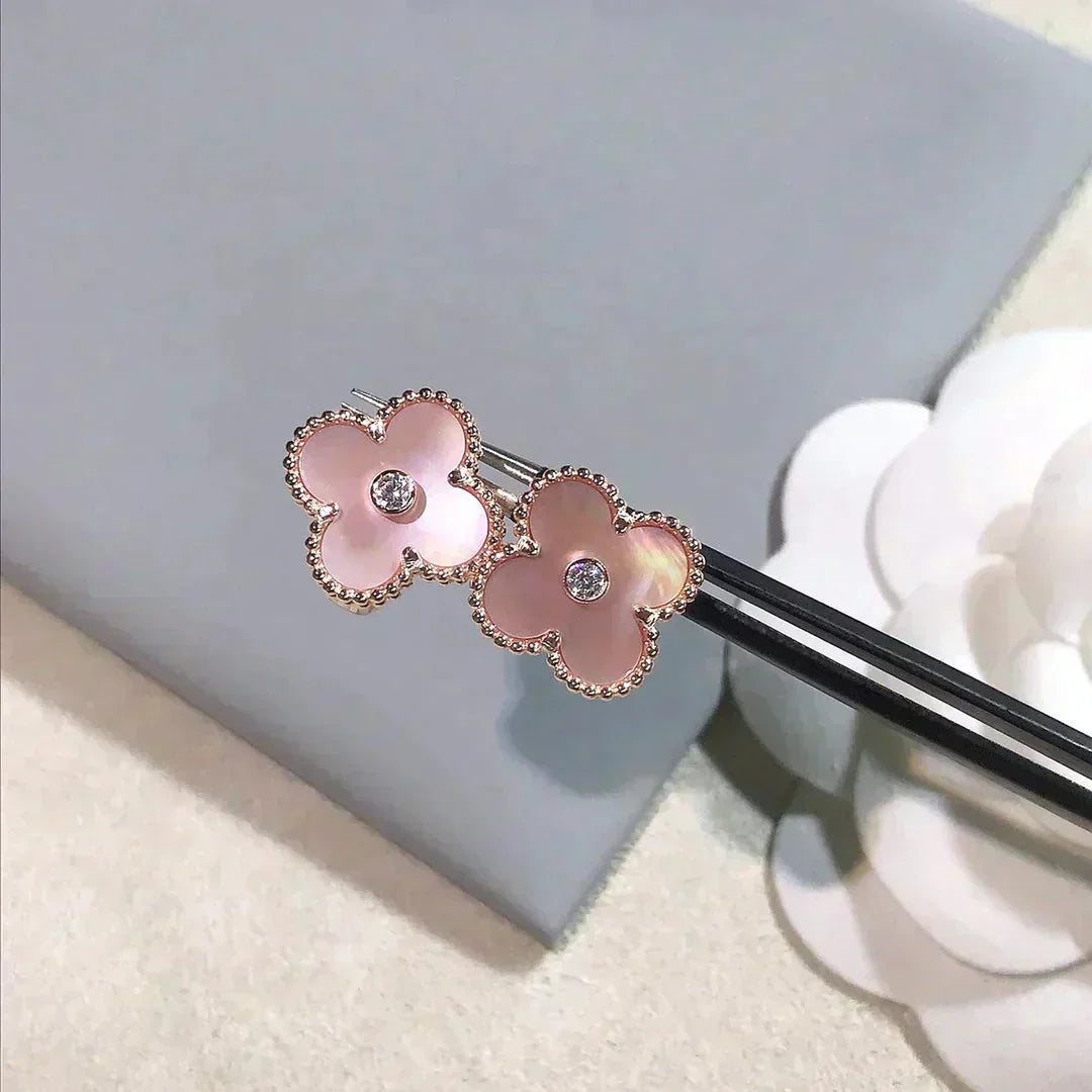 [BLAUE TRÄNEN]CLOVER MEDIUM 1 MOTIFS PINK MOP DIAMOND OHRRINGE