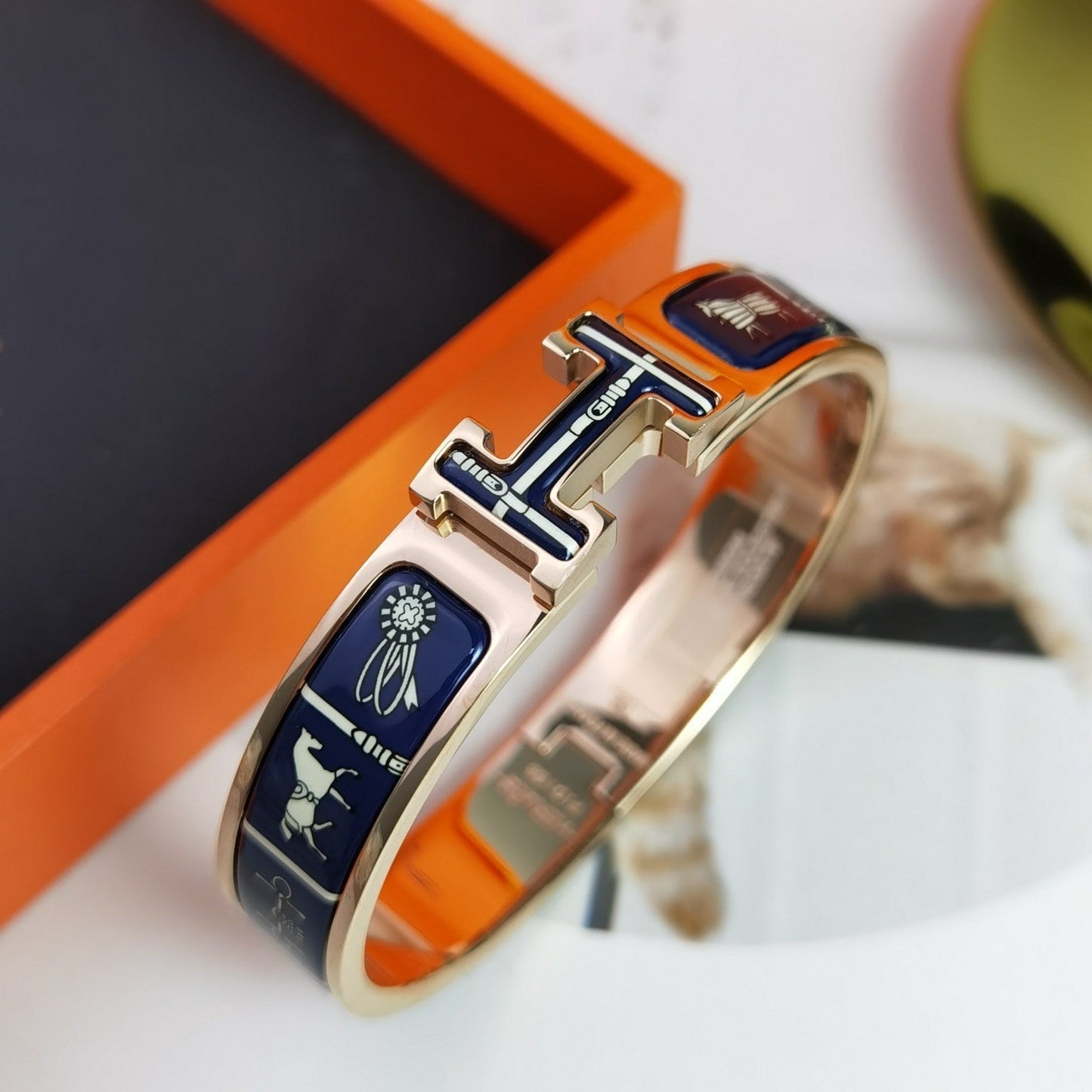 [BLAUE TRÄNEN]H COUVERTURES DUNKELBLAUES ARMBAND