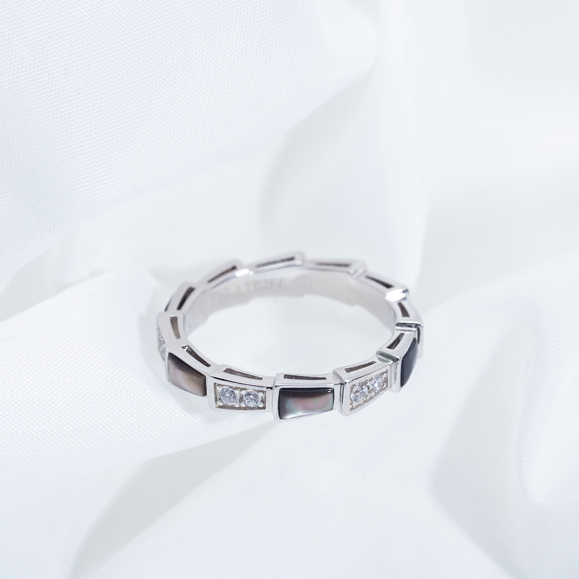 [BLAUE TRÄNEN]SERPENTI RING SILBER DIAMANT SCHWARZER MOP 3MM