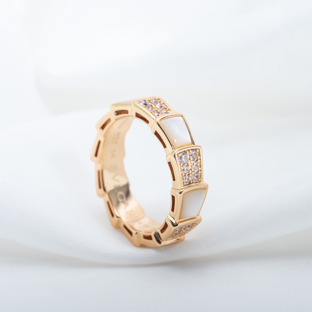 [BLAUE TRÄNEN]SERPENTI RING ROTGOLD MIT DIAMANTEN 4MM
