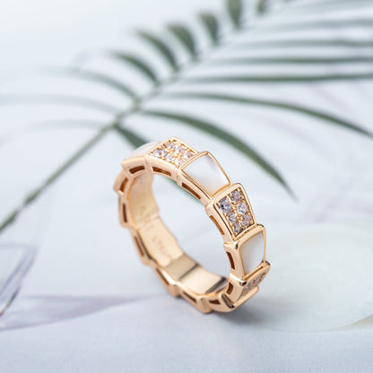 [BLAUE TRÄNEN]SERPENTI RING ROTGOLD MIT DIAMANTEN 4MM