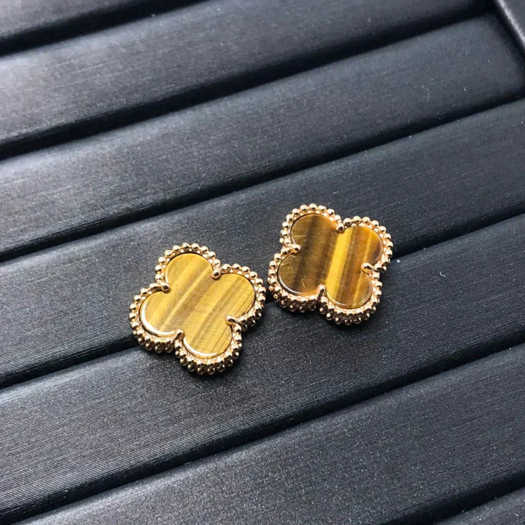 [BLUE TEARS]CLOVER MEDIUM 1 MOTIFS TIGER EYE EARRINGS