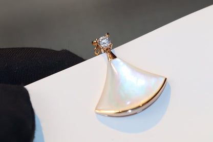 [BLAUE TRÄNEN]DREAM HALSKETTE WEISSES MOP ROSÉGOLD 1 DIAMANT