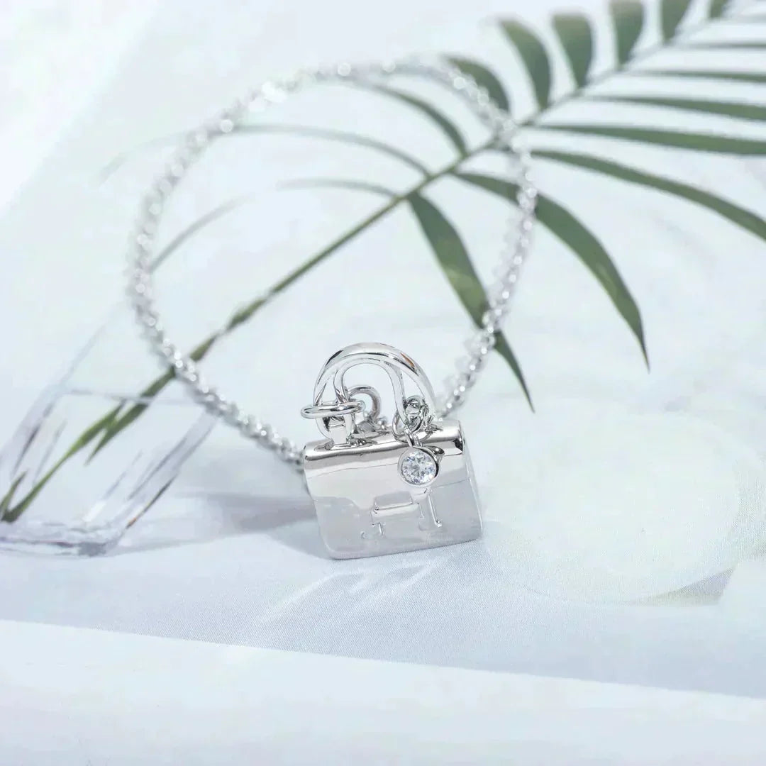 [BLUE TEARS]アミュレットペンダント シルバーネックレス