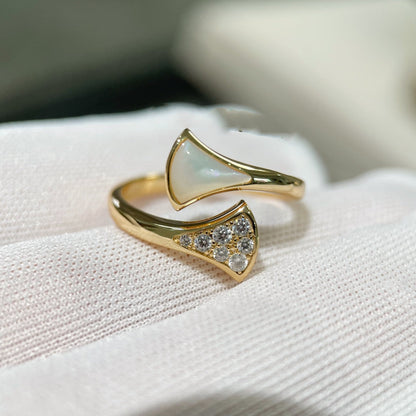 [BLAUE TRÄNEN]DREAM RING ROTGOLD DIAMANT