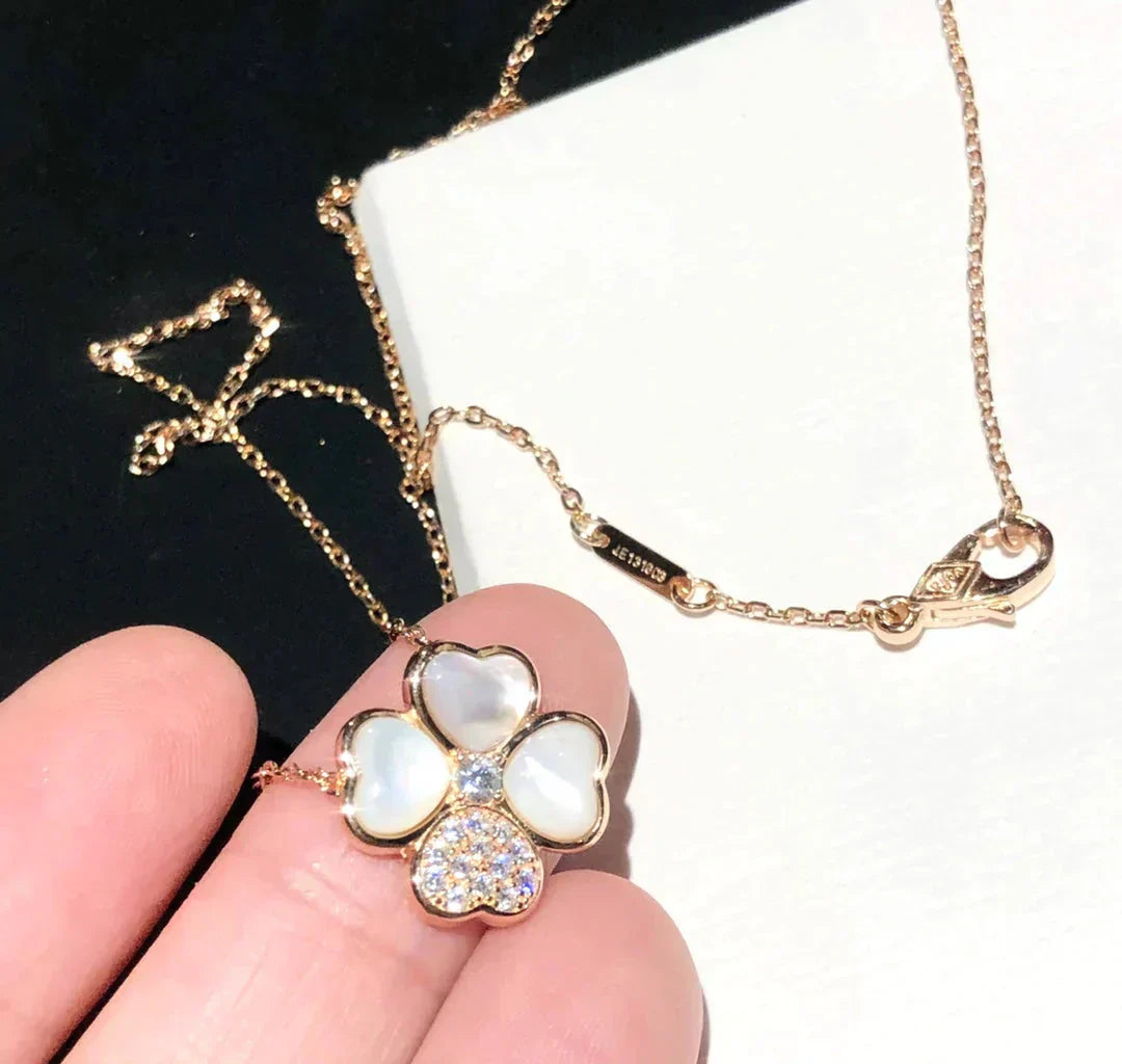 [BLAUE TRÄNEN]CLOVER MOP DIAMANT ROSÉGOLD HALSKETTE