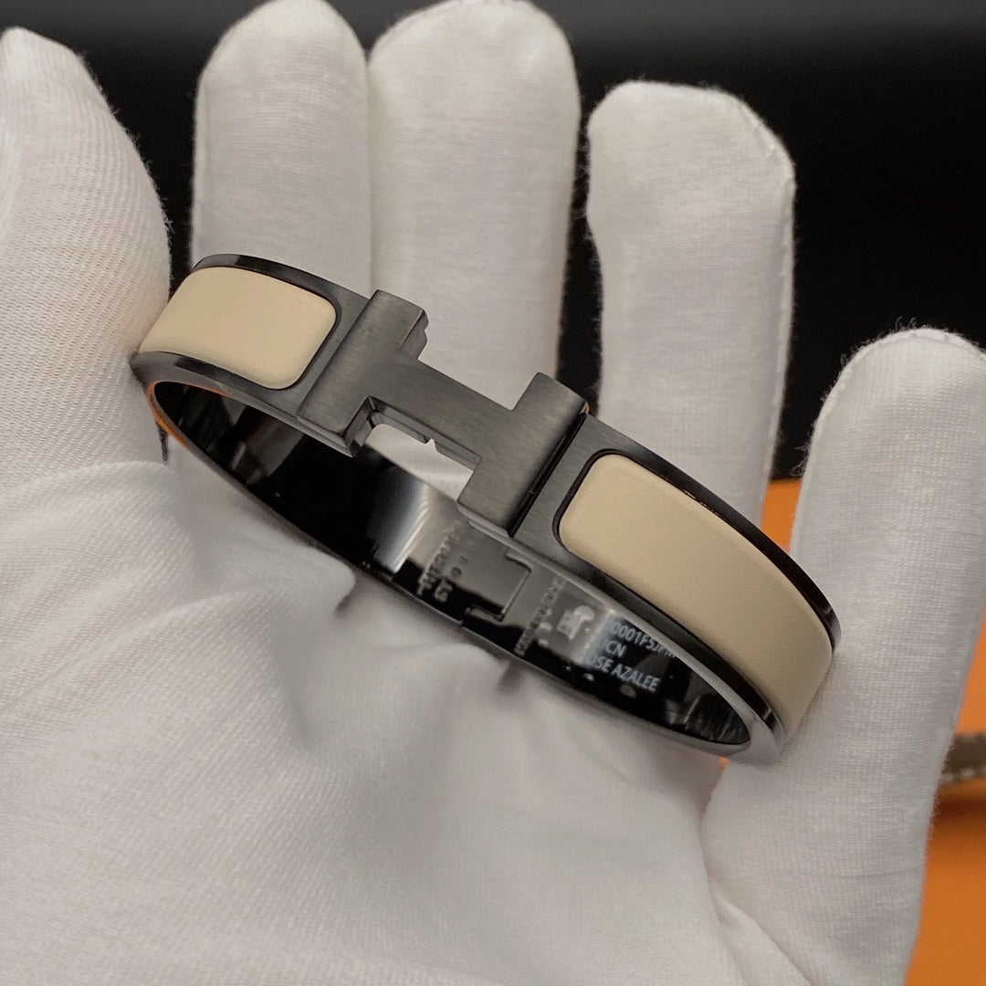 [BLUE TEARS]H ARMBAND 12MM SCHWARZ BEIGE KERAMIK