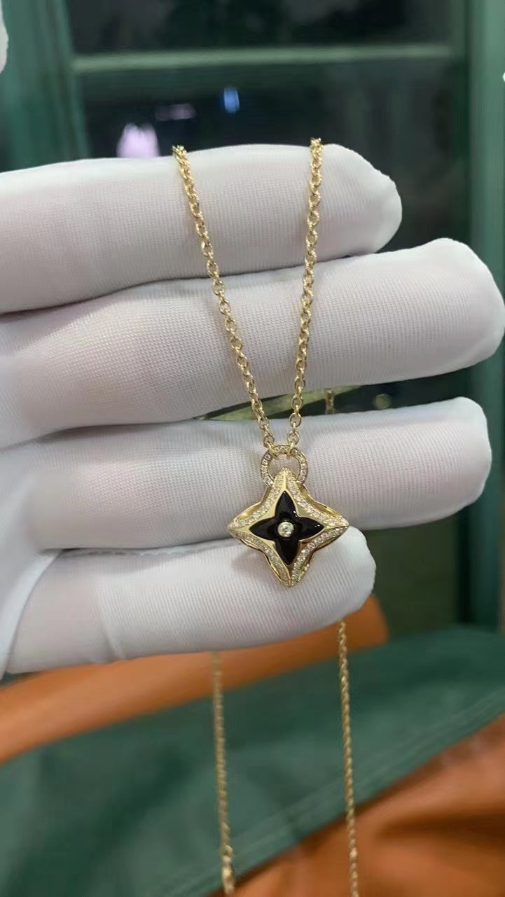 [BLAUE TRÄNEN] HALSKETTE MIT STERNADEL UND DIAMANTEN AUS ROTGOLD