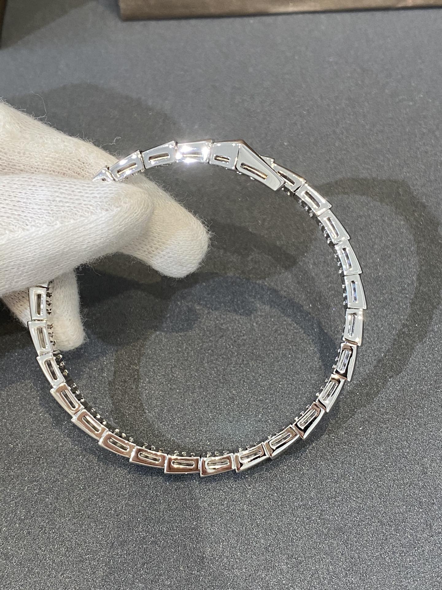 [BLAUE TRÄNEN]SERPENTI ARMBAND DIAMANTEN SILBER