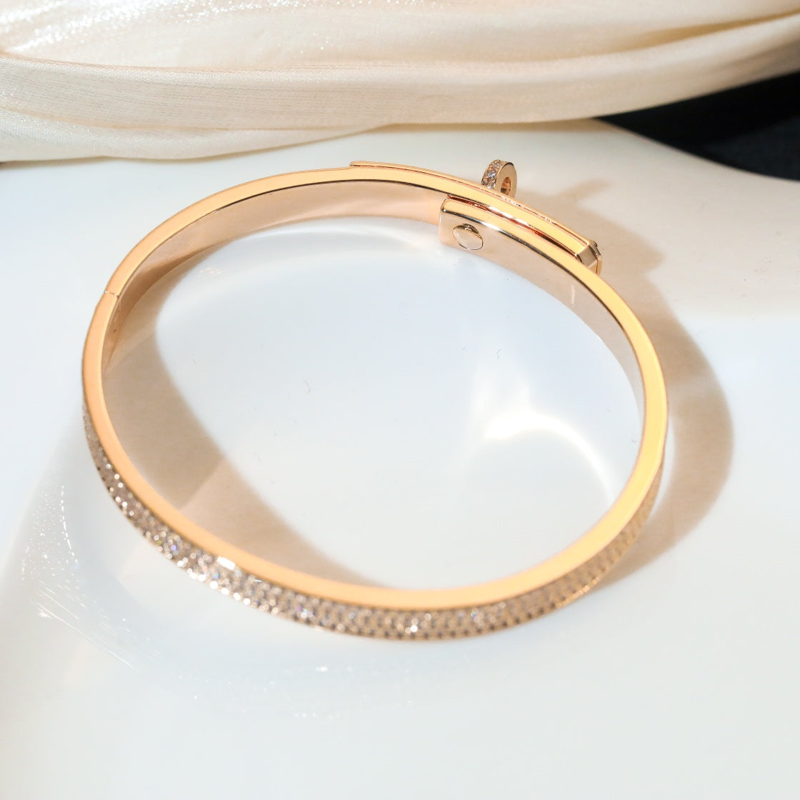 [BLAUE TRÄNEN]KELLY ARMBAND MIT DIAMANTEN 