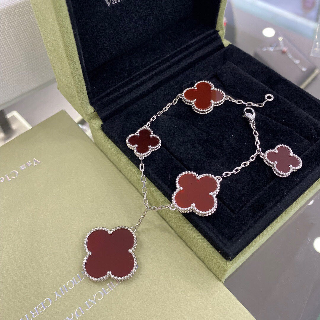 [BLUE TEARS]CLOVER 5 MOTIFS SIVLER CARNELIAN BRACELET