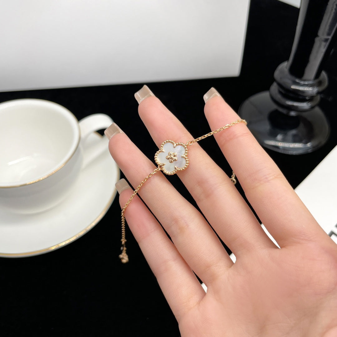 [ブルーティアーズ]ラッキースプリング ローズゴールド モップブレスレット