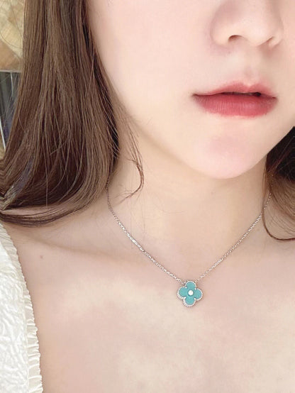 [BLAUE TRÄNEN]CLOVER 1 DIAMANT HELLBLAU SILBER HALSKETTE