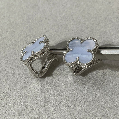[BLAUE TRÄNEN] KLEE-OHRRINGE AUS SILBER MIT CHALCEDON
