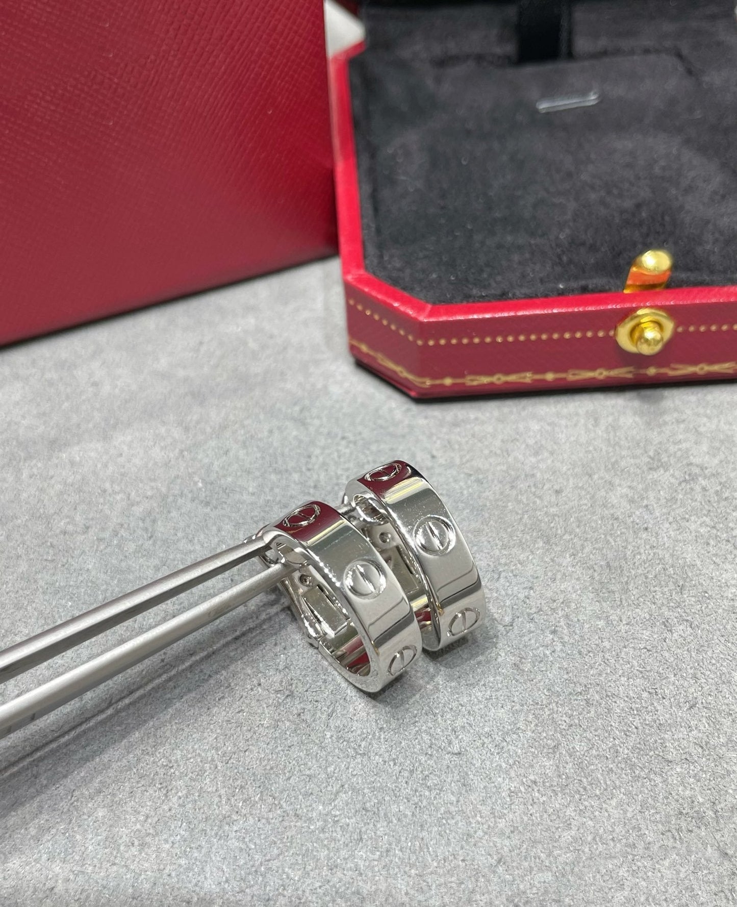 [ブルーティアーズ]ラブ 5.5MM イヤリング