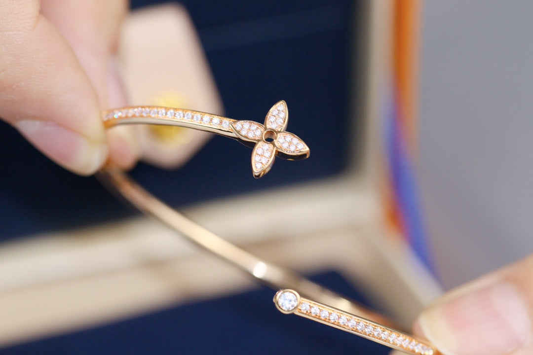 [BLUE TEARS]IDYLLE ROSÉGOLD-ARMBAND MIT DIAMANTEN