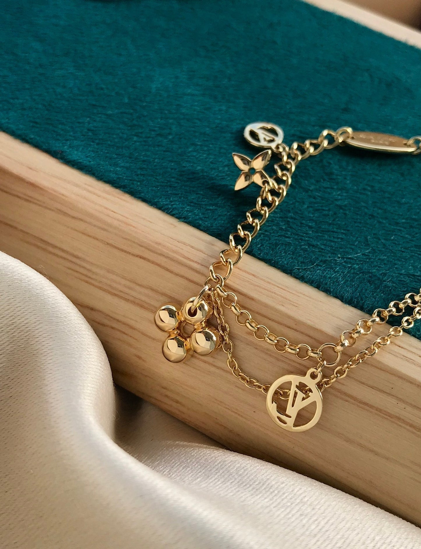 [BLAUE TRÄNEN]BLÜHENDES ROSA GOLD-MOP-ARMBAND