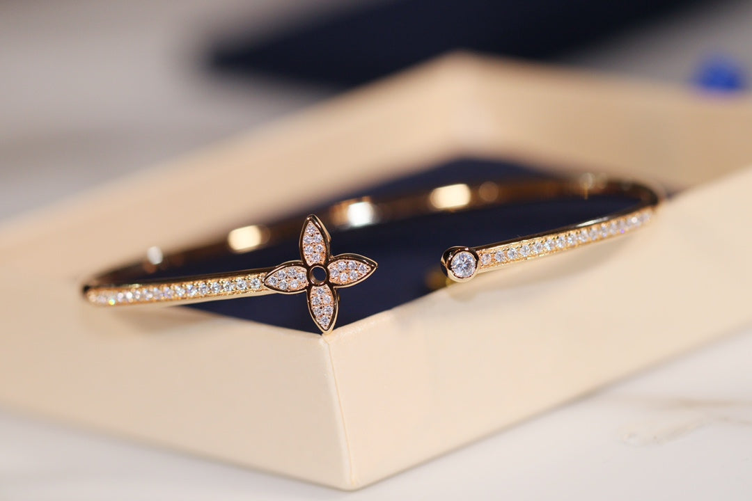 [BLUE TEARS]IDYLLE GOLD OFFENES ARMBAND MIT DIAMANTEN