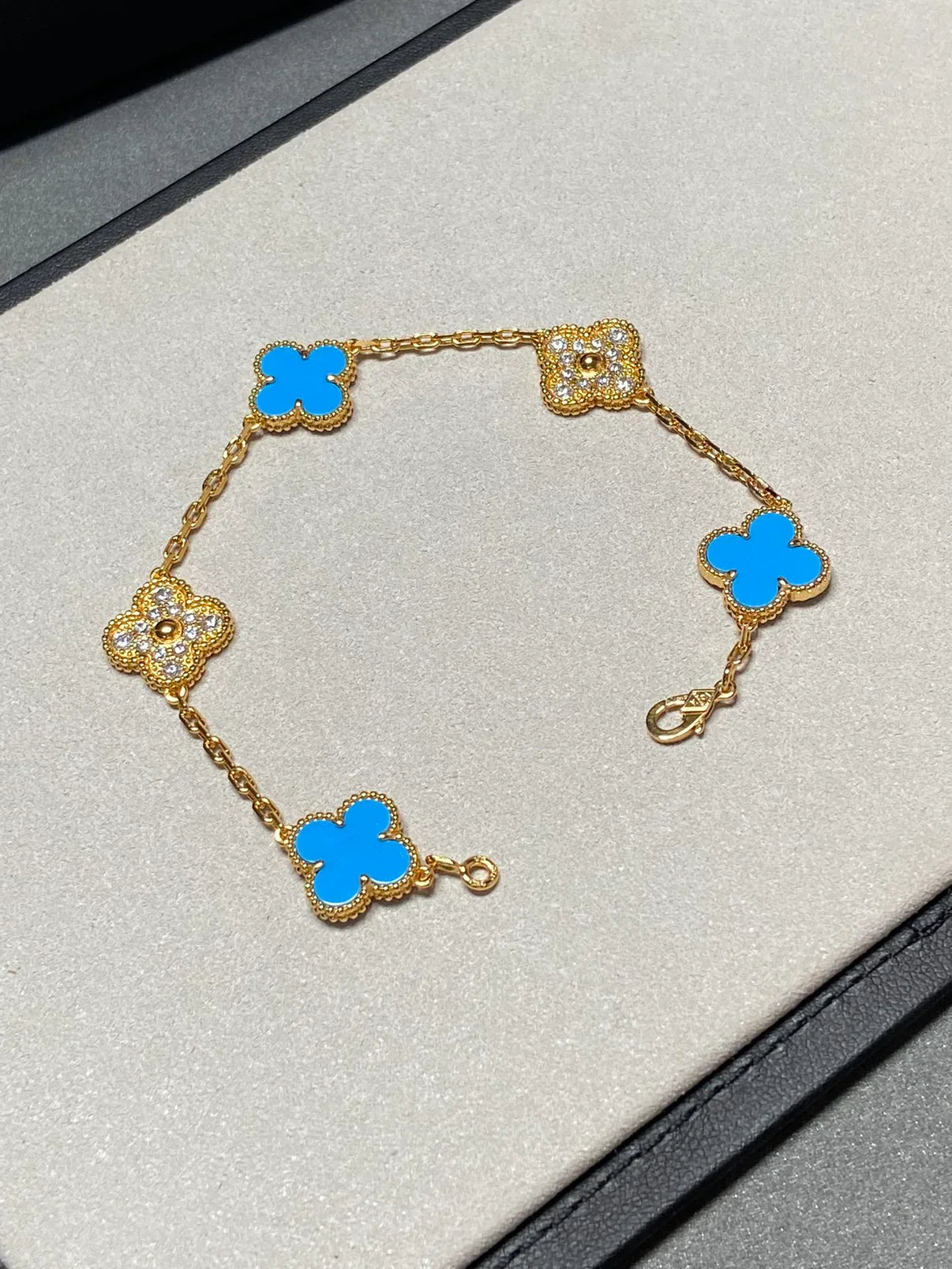 [BLUE TEARS] CLOVER 5 MOTIF BLUE AGATE BRACELET COLLECTION