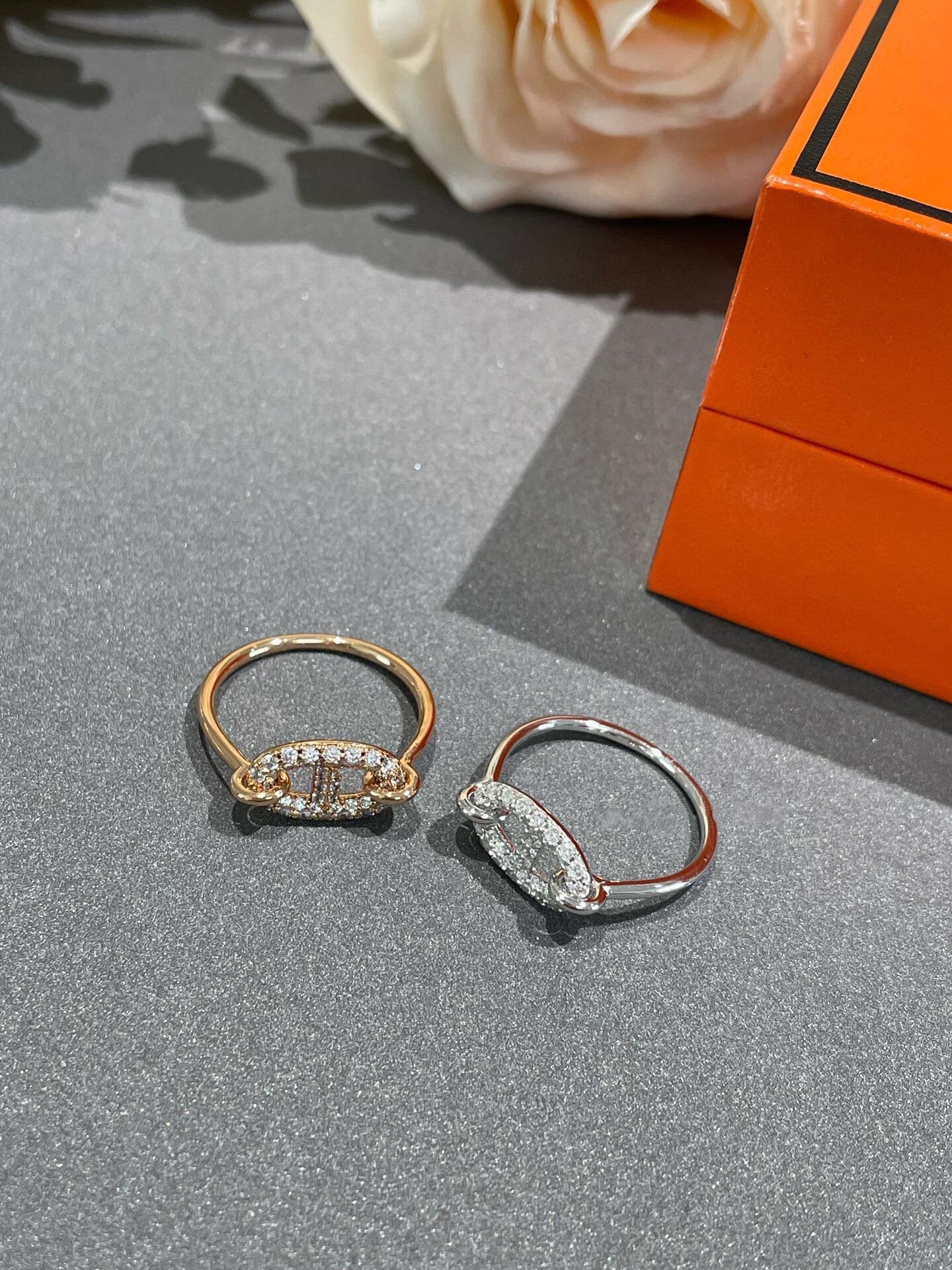 [BLUE TEARS]Runder kleiner Diamantring