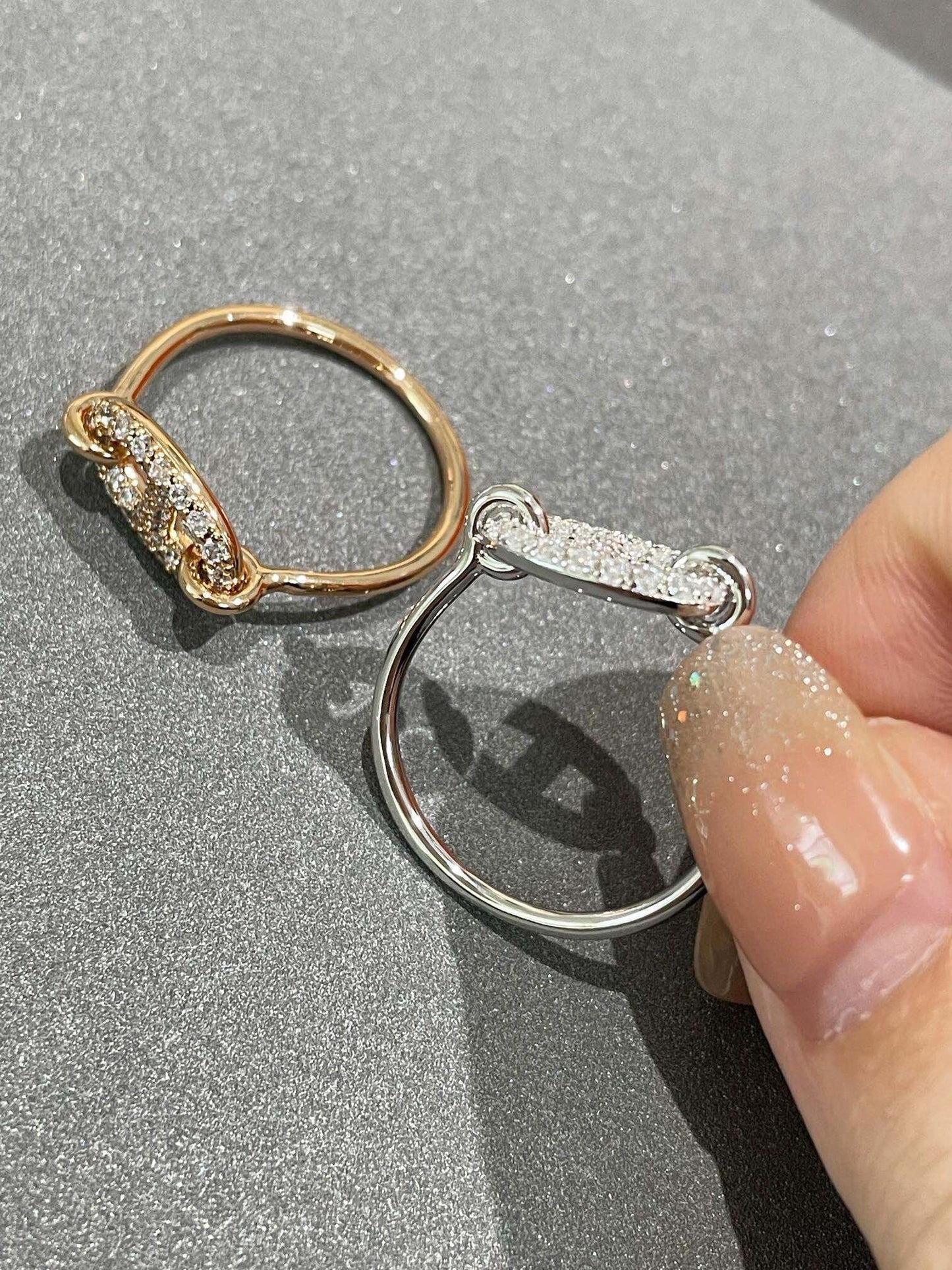 [BLUE TEARS]Runder kleiner Diamantring