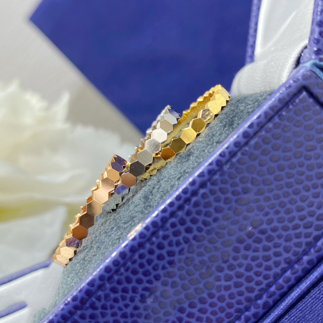 [BLAUE TRÄNEN] KLEINER RING „BIENENLIEBE“