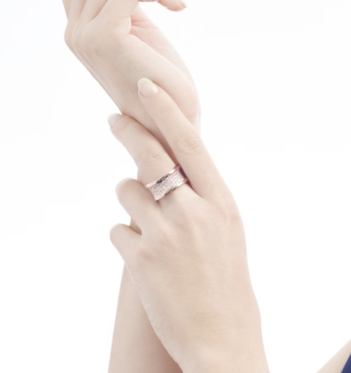 [BLAUE TRÄNEN] ZERO 1 MIT DIAMANTEN AUF DEM SPIRALRING