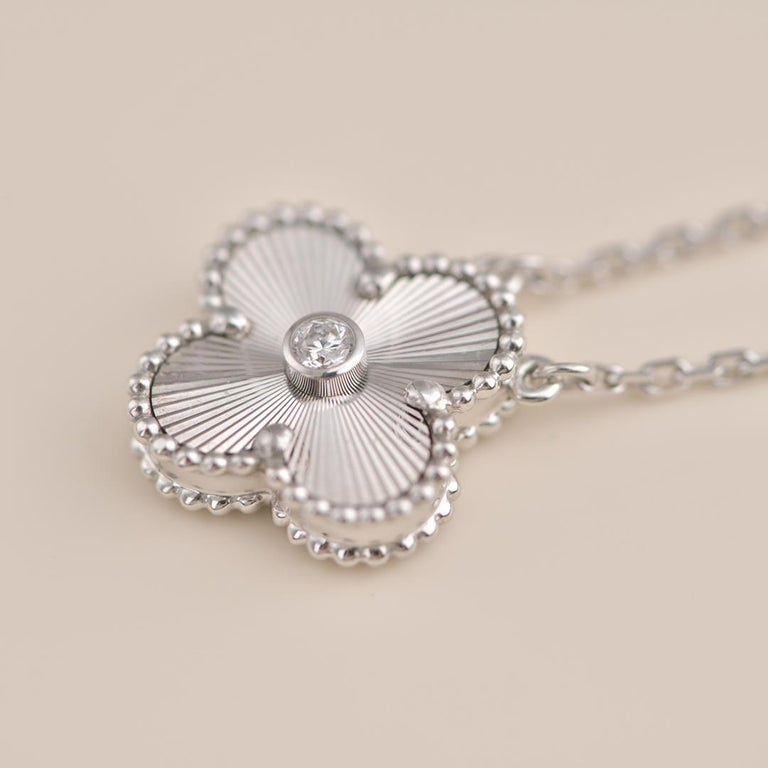 [BLAUE TRÄNEN]CLOVER 15MM DIAMANT LASER HALSKETTE SILBER