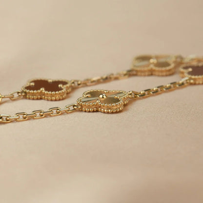 [BLUE TEARS] CLOVER 5 MOTIF RED CORNELIAN BRACELET COLLECTION